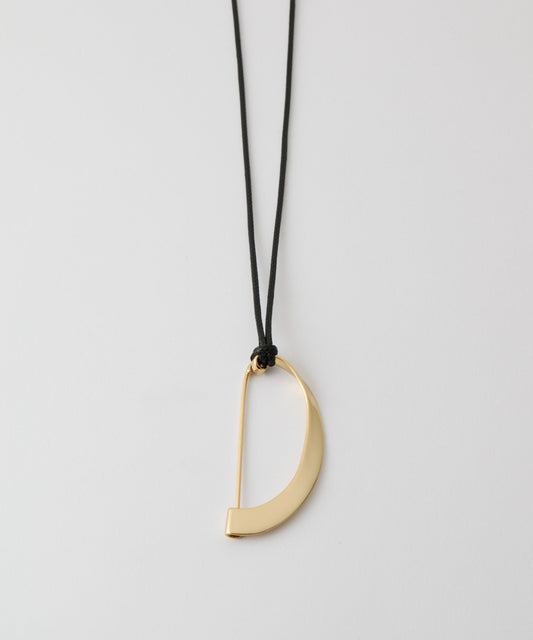 Modern curve pin necklace