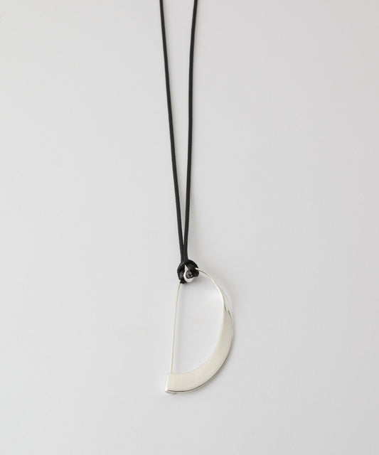 Modern curve pin necklace
