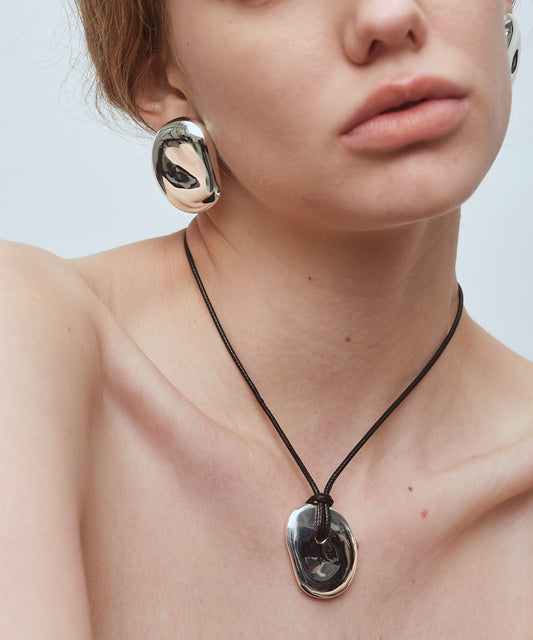 Bean cord necklace S