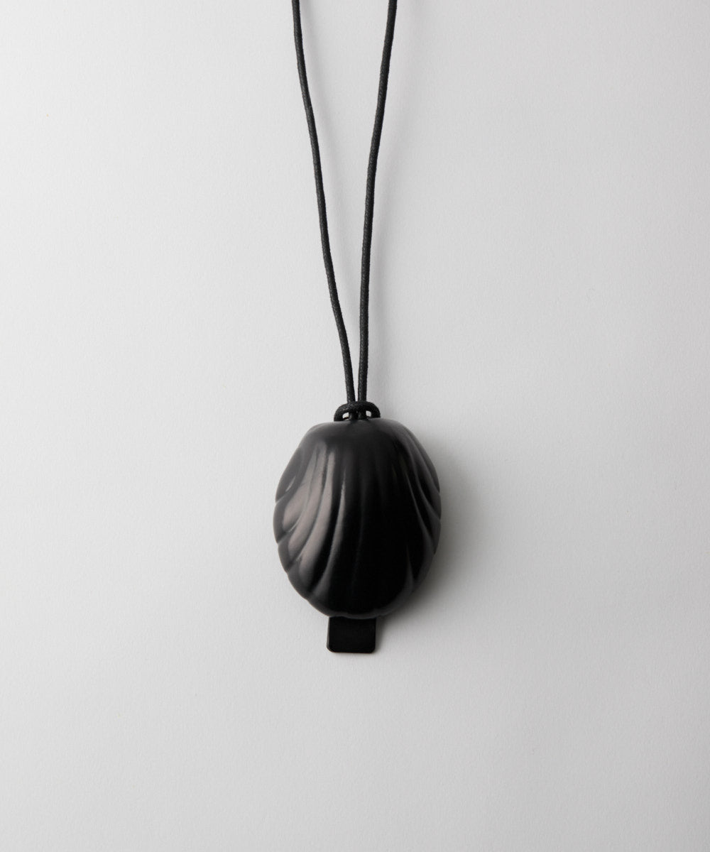 Leather shell necklace｜254-270105 – JAMIRAY ONLINE STORE