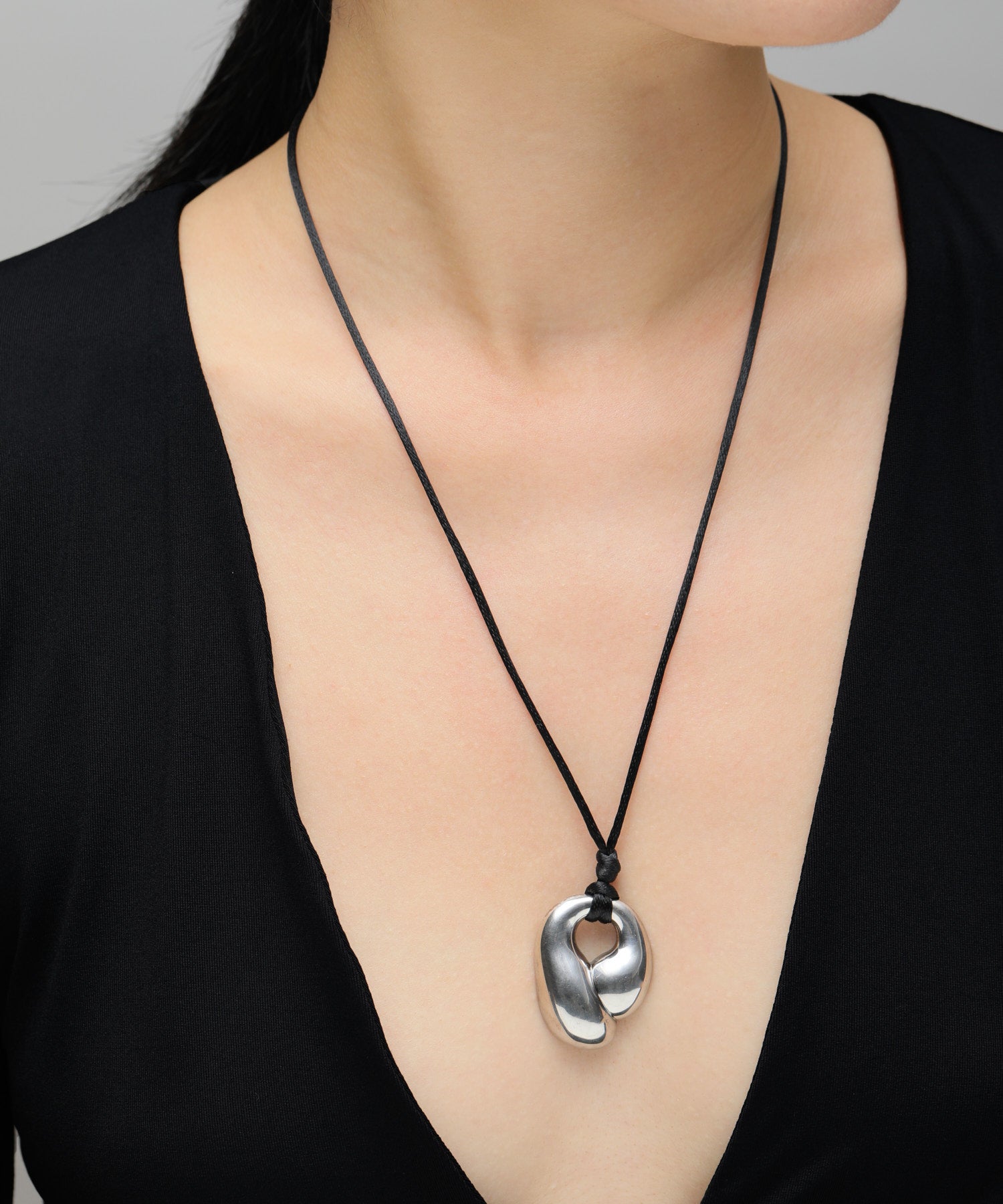アクセサリー here's CETACEA BONE NECKLACE CETACEA BONE NECKLACE – h'eres
